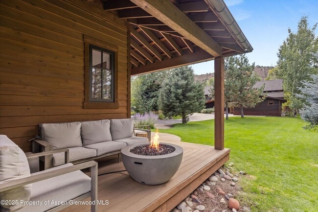 Building Photo - 41 Choke Cherry Ct