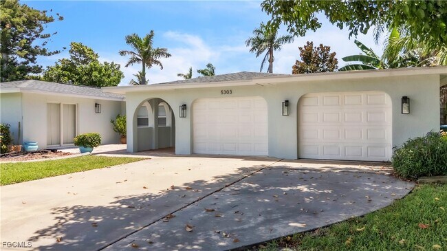Building Photo - 5303 Mikado Ct
