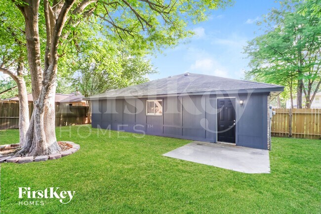 Building Photo - 15818 Nutcracker Ct