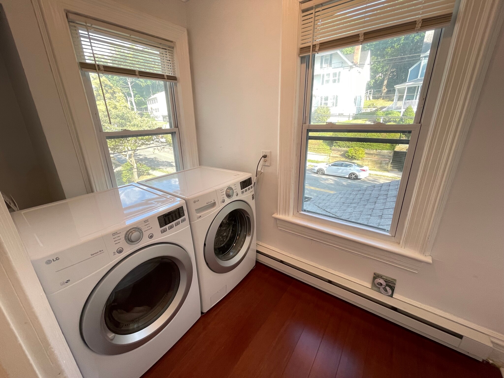 Laundry Room - 85 Western Ave