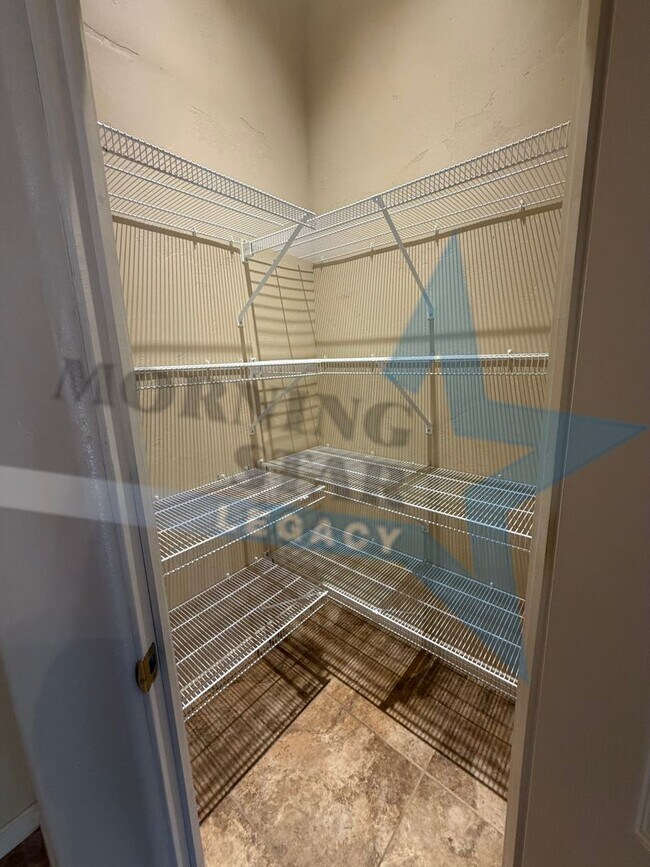 Building Photo - 4648 Mesa Rico Dr