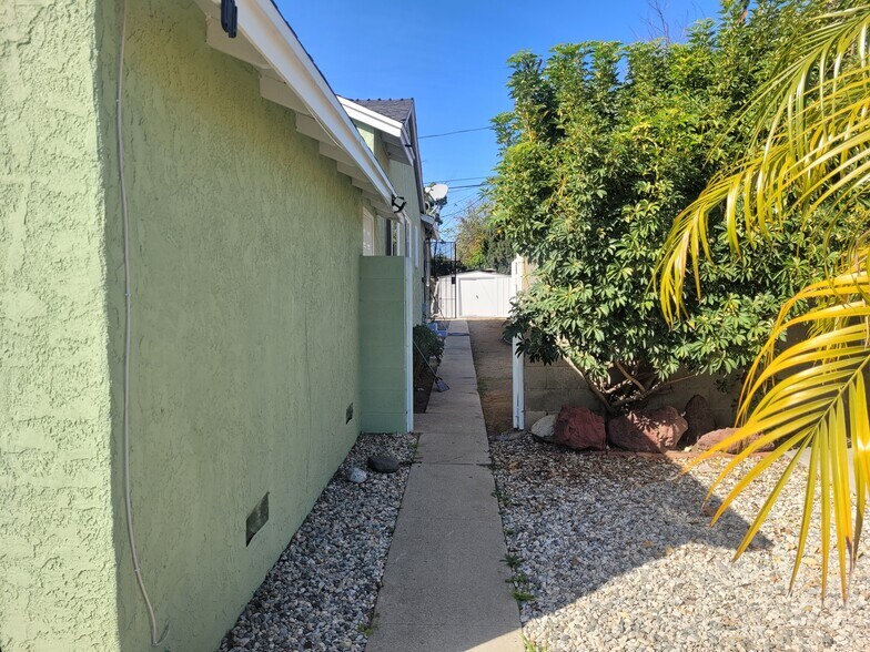 Building Photo - 14223 Carl St