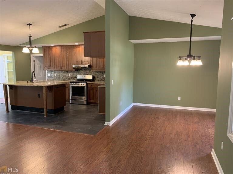 Building Photo - 146 Sweetgum Rd