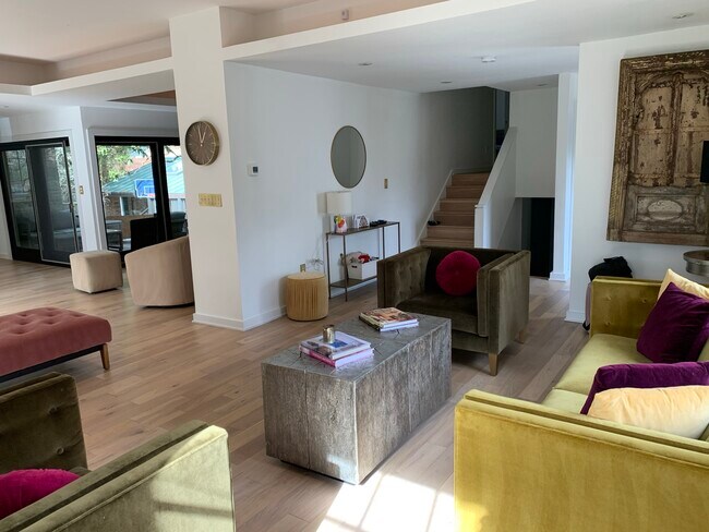 Building Photo - 4214 50th St NW