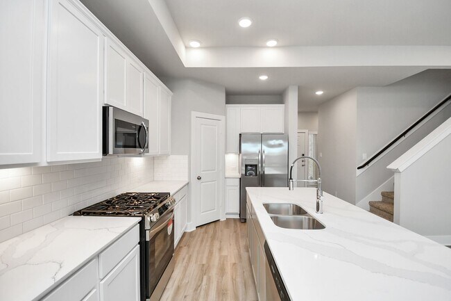 Building Photo - 21023 Treasure Gate Ln