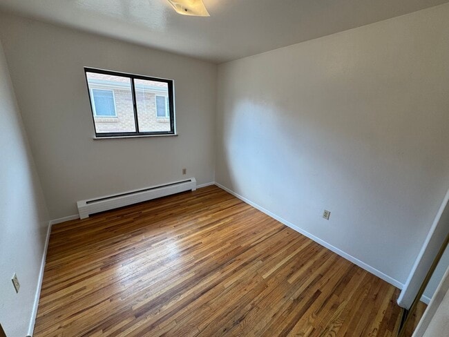 Building Photo - 3289 Benton St