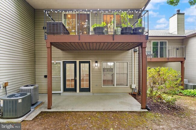 Building Photo - 7256 Glen Hollow Ct