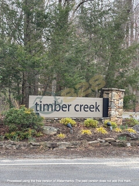 Building Photo - 201 Camellia Way