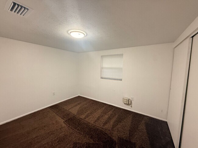 Building Photo - 3811 N 54th St