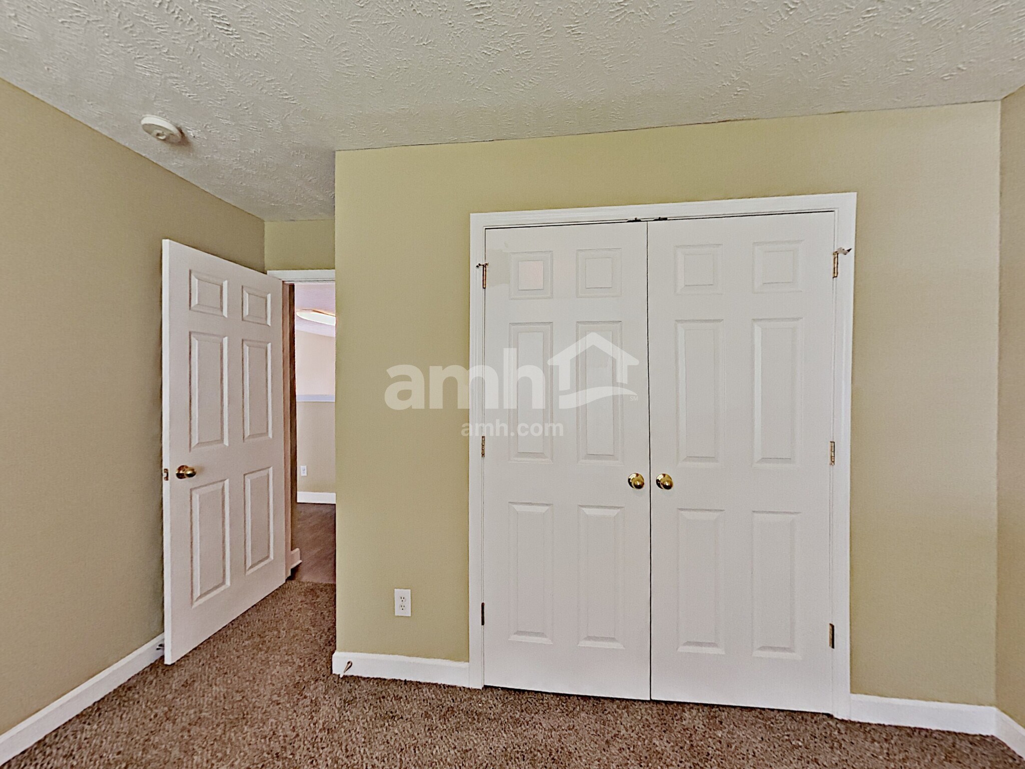 Building Photo - 141 Sundance Way