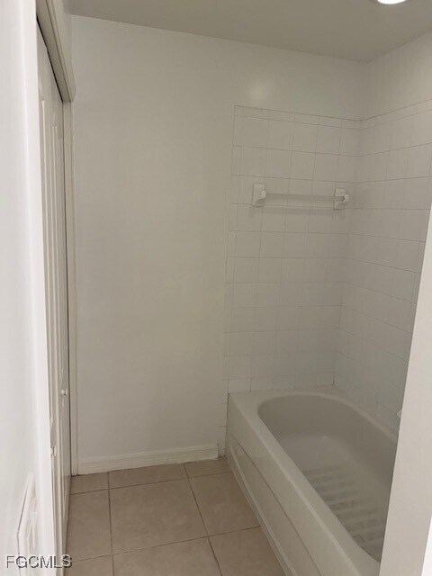 Building Photo - 8470 Kingbird Loop