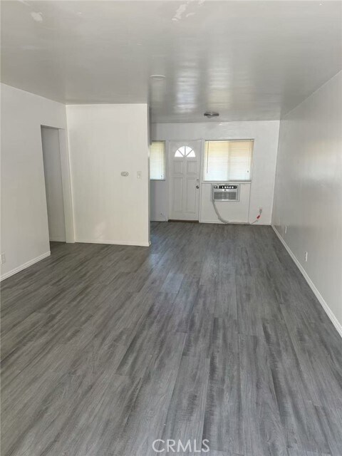 Building Photo - 415 S El Molino Ave