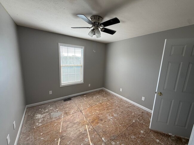Building Photo - 428 Miles Rd