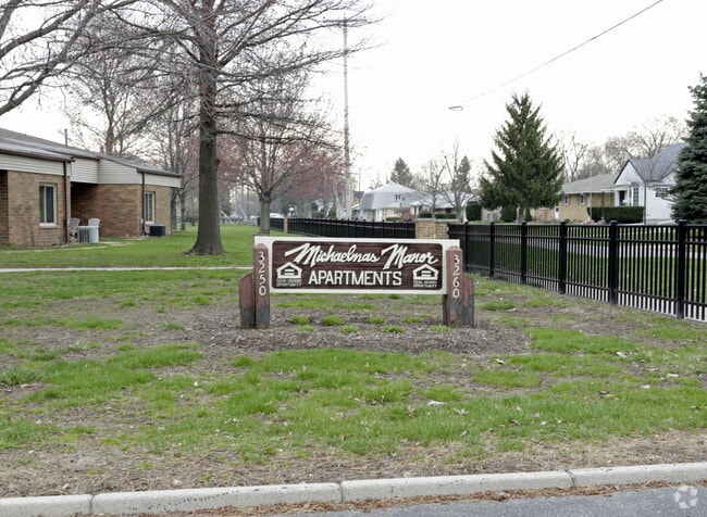 Signage - Michaelmas Manor
