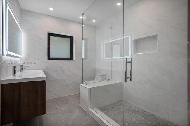 Building Photo - 4530 Jefferson Ave