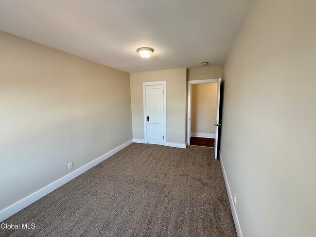 Building Photo - 751 Hudson Ave