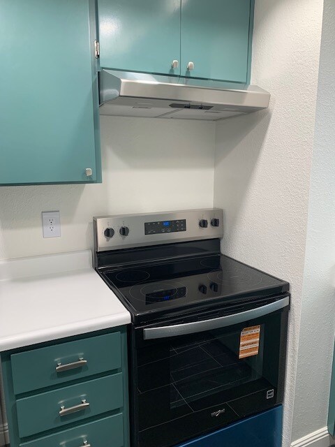 Building Photo - 325 Blanchard Ln