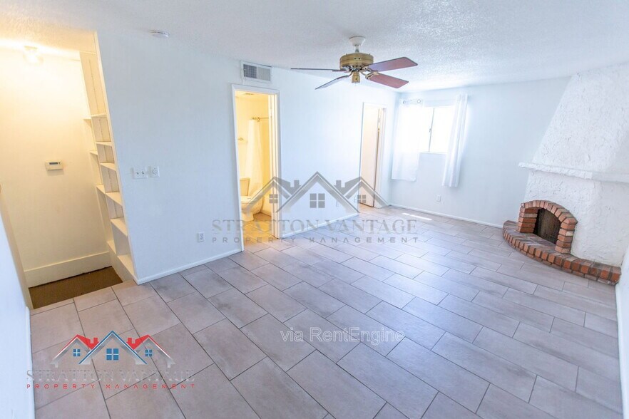 Building Photo - 1831 W Mulberry Dr
