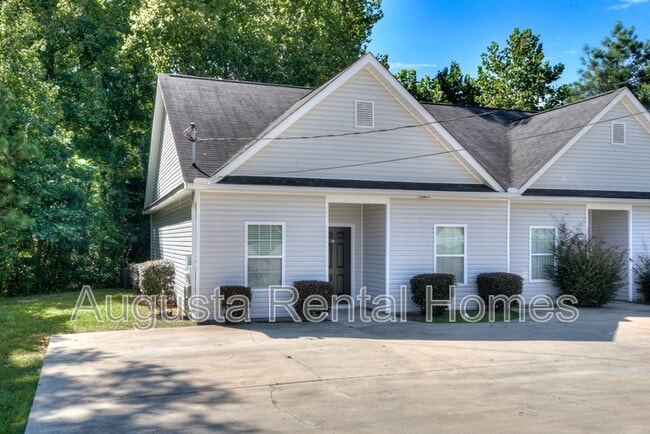 Building Photo - 205 Old Berzelia Rd