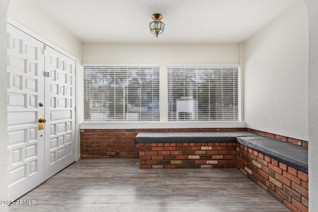 Building Photo - 5401 E Exeter Blvd