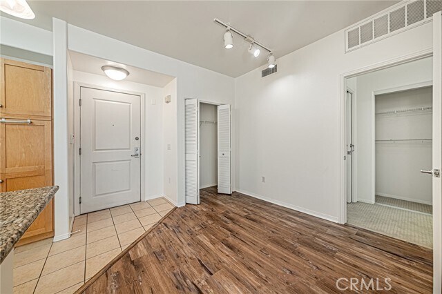 Building Photo - 100 S Alameda St