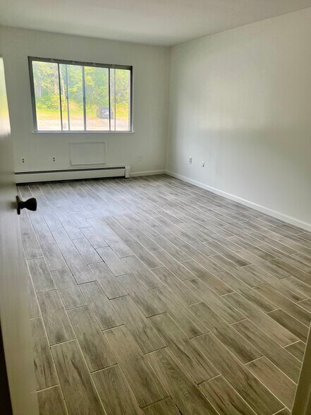Bedroom - 32 Tanager Rd