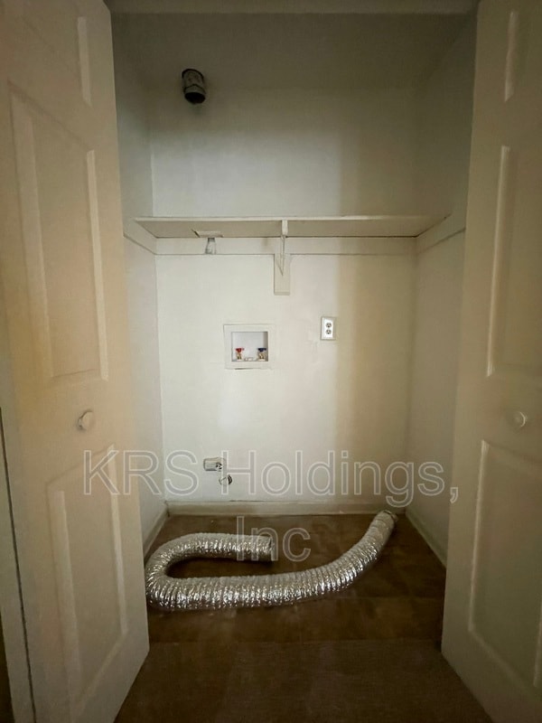 Building Photo - 208 Susan Constant Dr