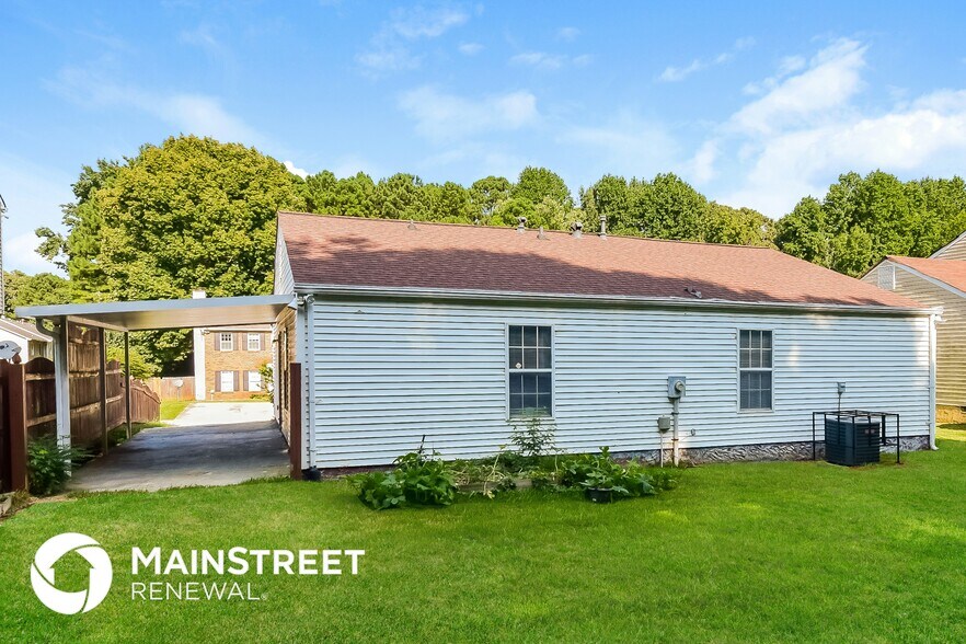 Building Photo - 5543 Pine Gate Dr