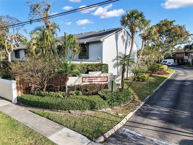 Building Photo - 4979 NW 82nd Ave