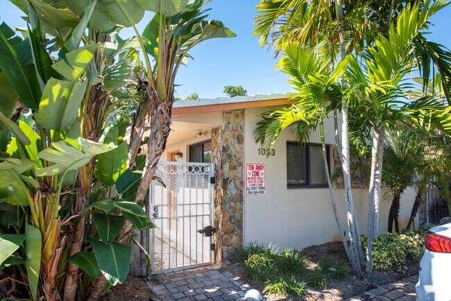 Main Entrance - 1023 NW 1st Ave