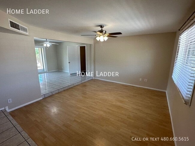 Building Photo - 1901 E Palmcroft Dr