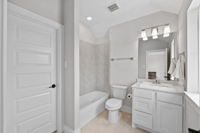 Building Photo - 465 Horizon Light Ln