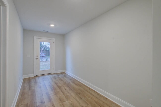 Building Photo - 1237 Tice Ln