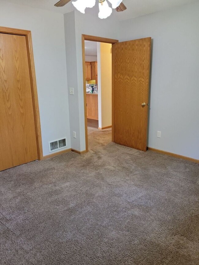 Building Photo - 2209 Cattail Way