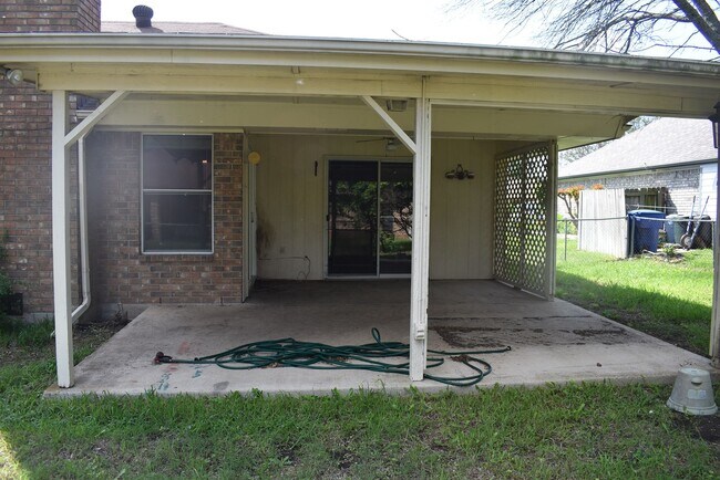 Building Photo - 3 Bedroom in Copperas Cove Established Neighborhood!