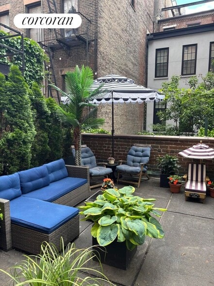 Building Photo - 100 W 12th St