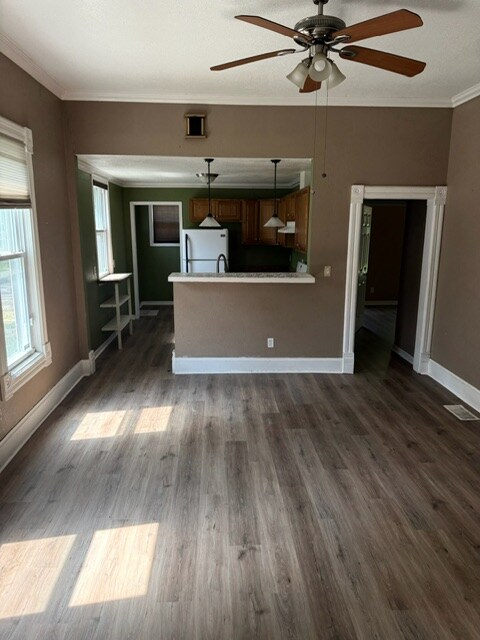 Building Photo - 1315 N Bourland Ave