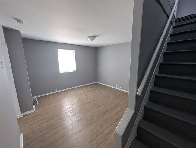 Building Photo - Live on Pennsylvania Ave – Get $100 Off Re...