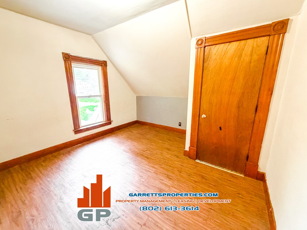 Building Photo - 78 Elm St