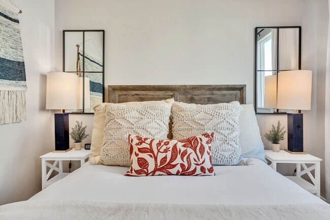 Building Photo - Nashville Skyline Retreat