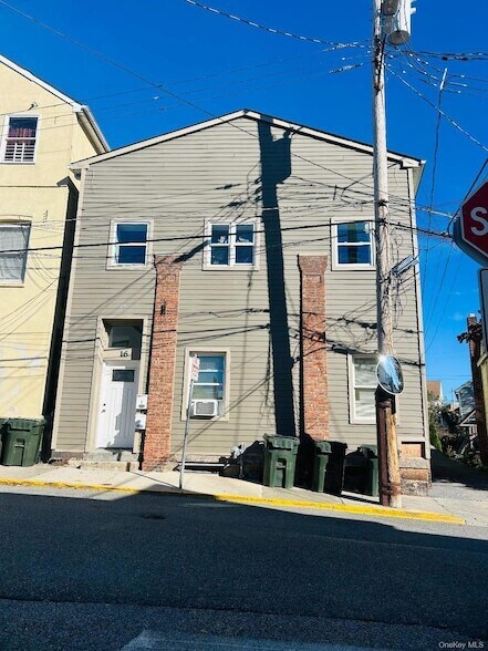Building Photo - 16 Schneider Ave