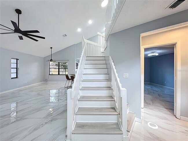 Building Photo - 622 Anhinga Rd