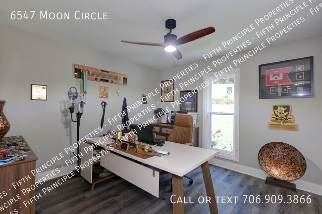 Building Photo - 6547 Moon Cir