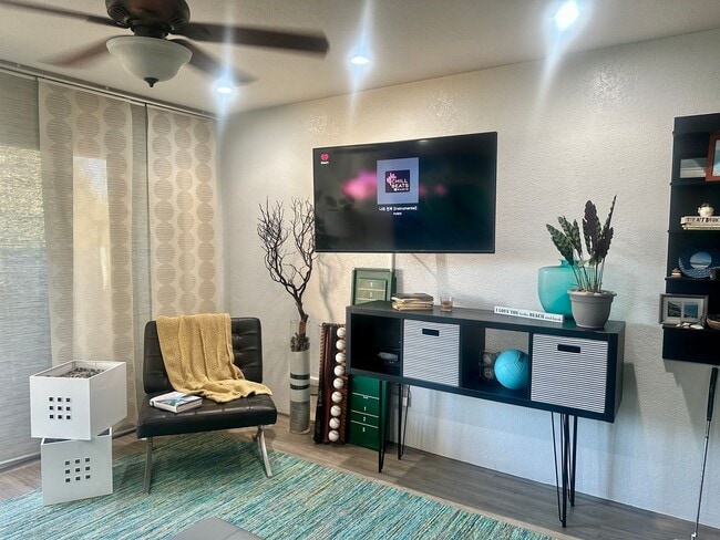 Building Photo - Furnished Apartment for Rent at The Bluffs...