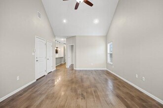 Building Photo - 100 Stockton Family Ct