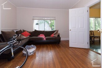 Building Photo - HUGE Brookline/Brighton 5-bed SEP2026