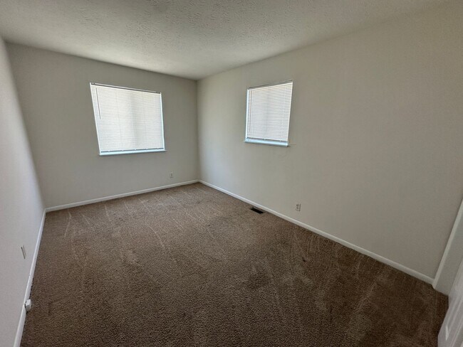 Building Photo - 4155 N Kitley Ave