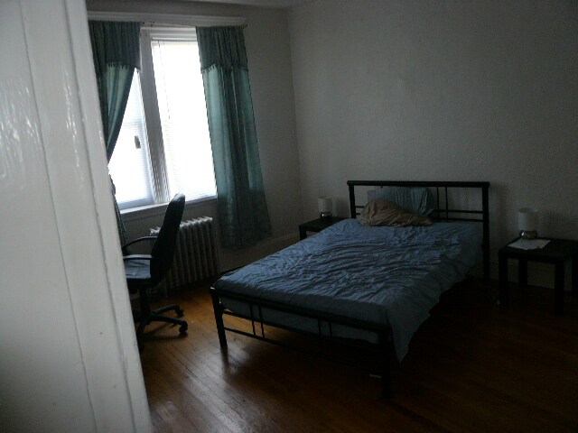 Building Photo - 225 Parsons St