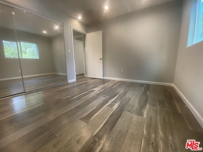 Building Photo - 8448 Fenwick St