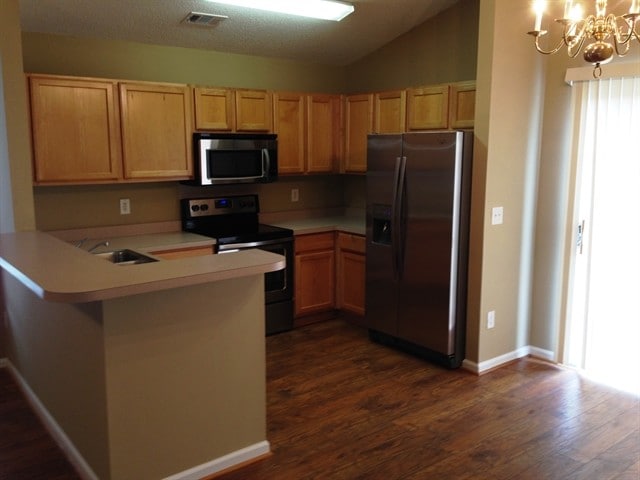 Building Photo - 103 Glenlivet Ct